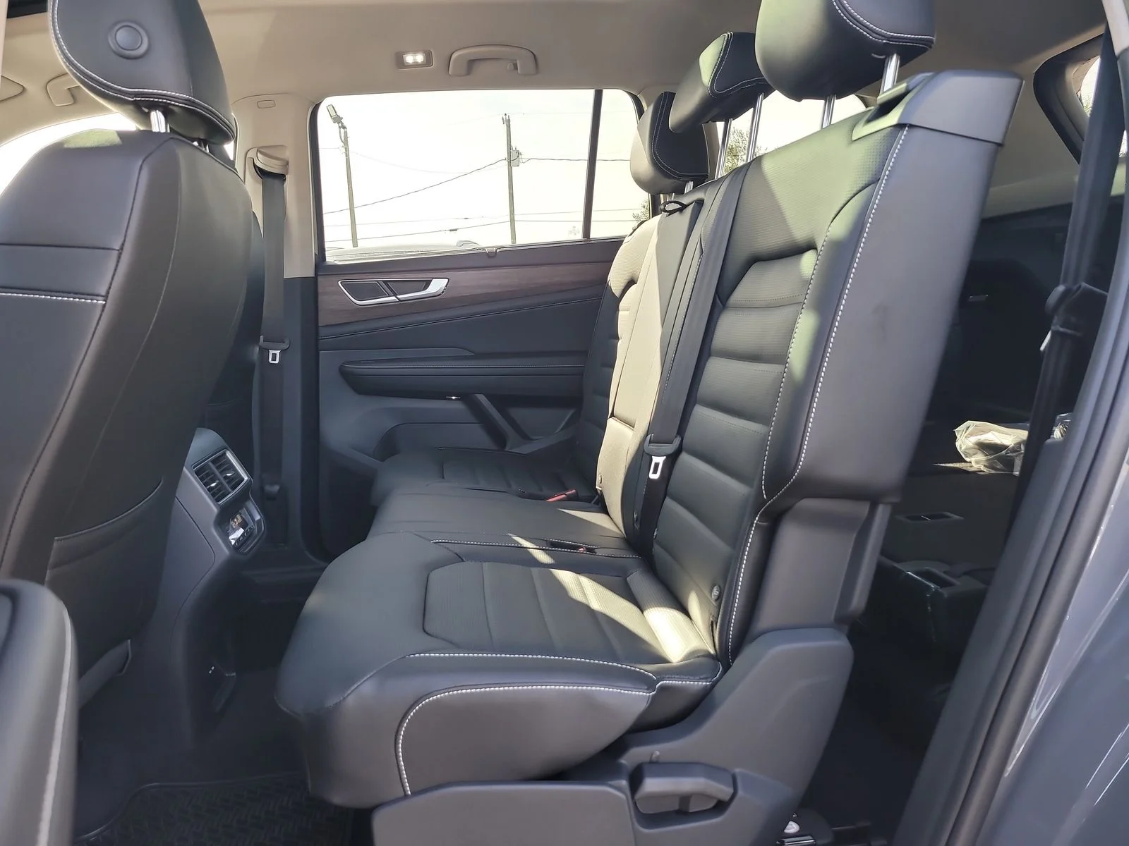 2026 Volkswagen Atlas SEL - Photo 12