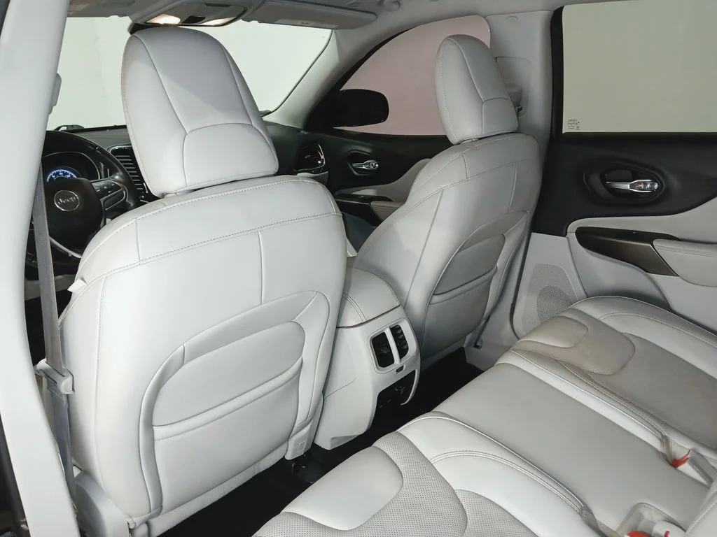 Used 2019 Black Jeep Limited image 15