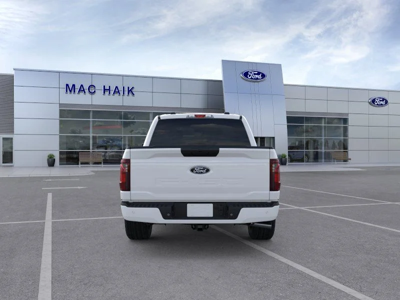 New 2026 Oxford White Ford XLT image 5
