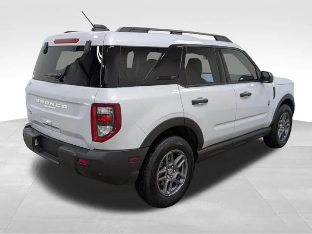 New 2026 Space White Metallic Ford Big Bend® image 42