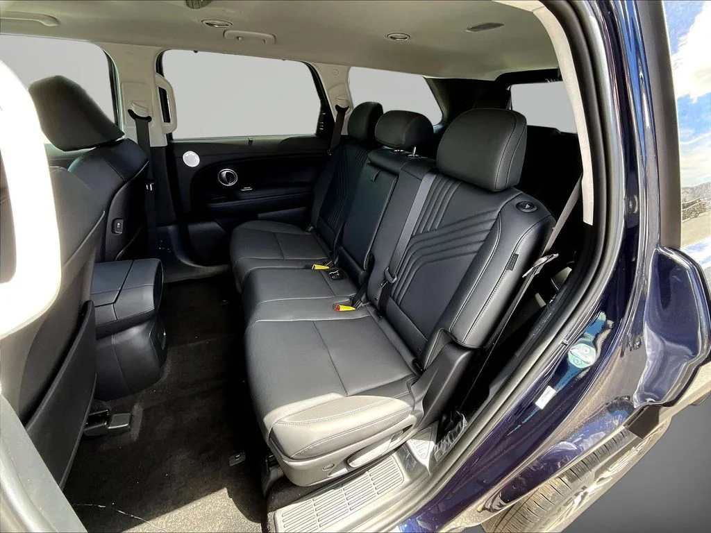New 2026 Blue Hyundai SEL Premium image 26