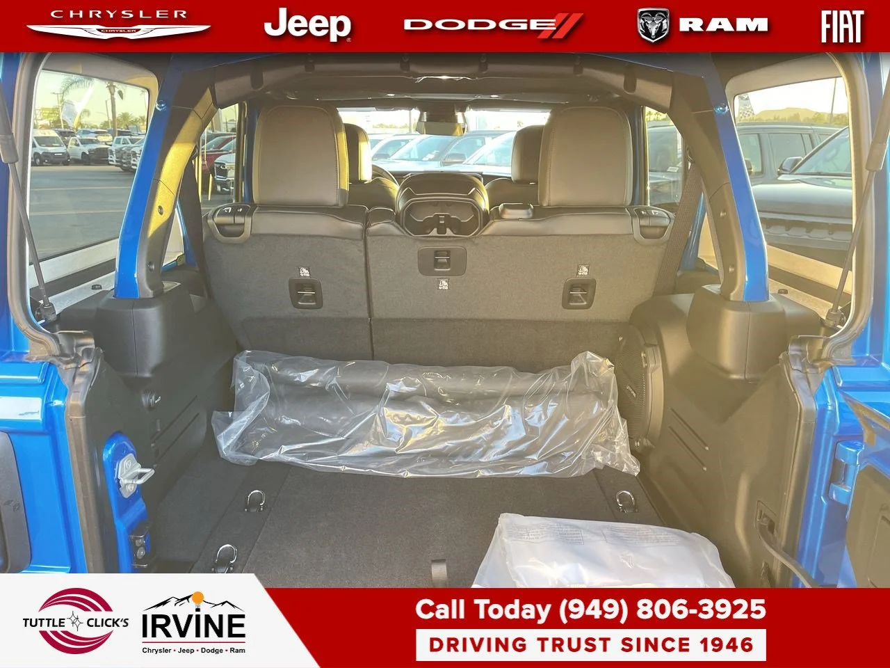 New 2026 Hydro Blue Pearl-Coat Exterior Paint Jeep Rubicon X image 33