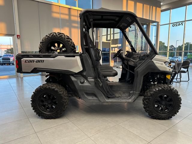 Used 2020  Can-Am Off Road image 4