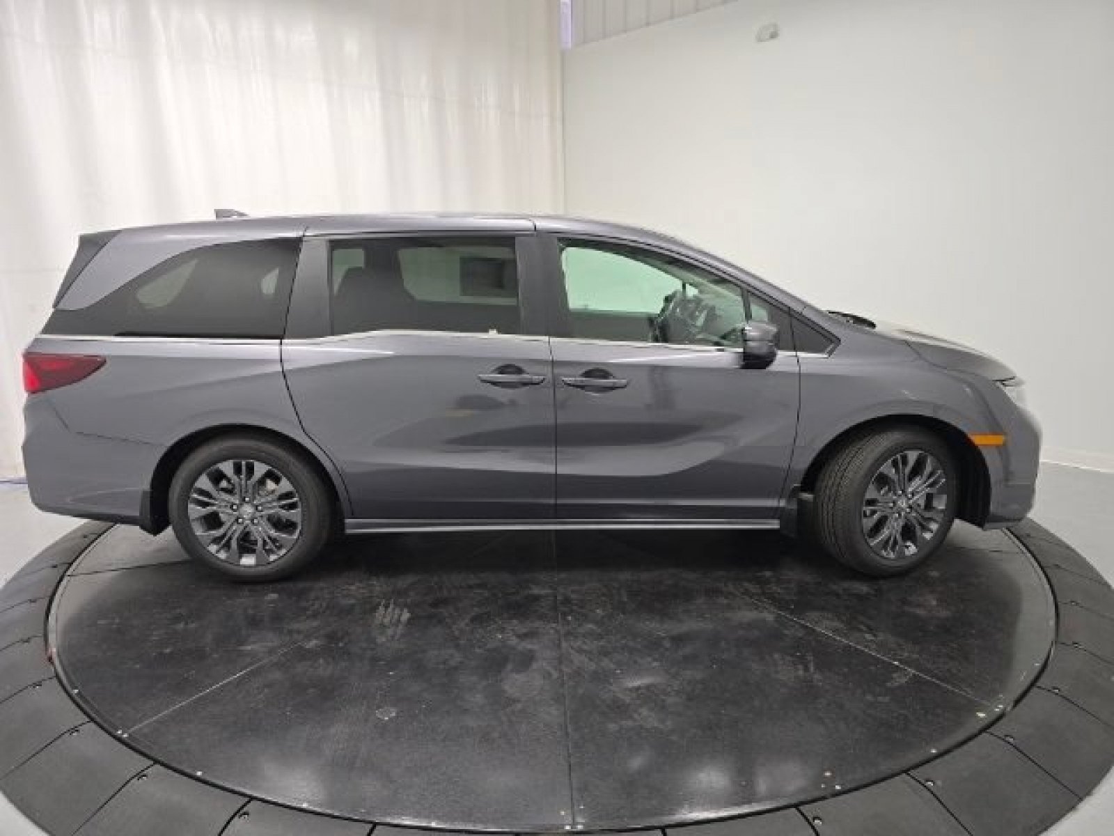 New 2026 Modern Steel Metallic Honda Touring image 31