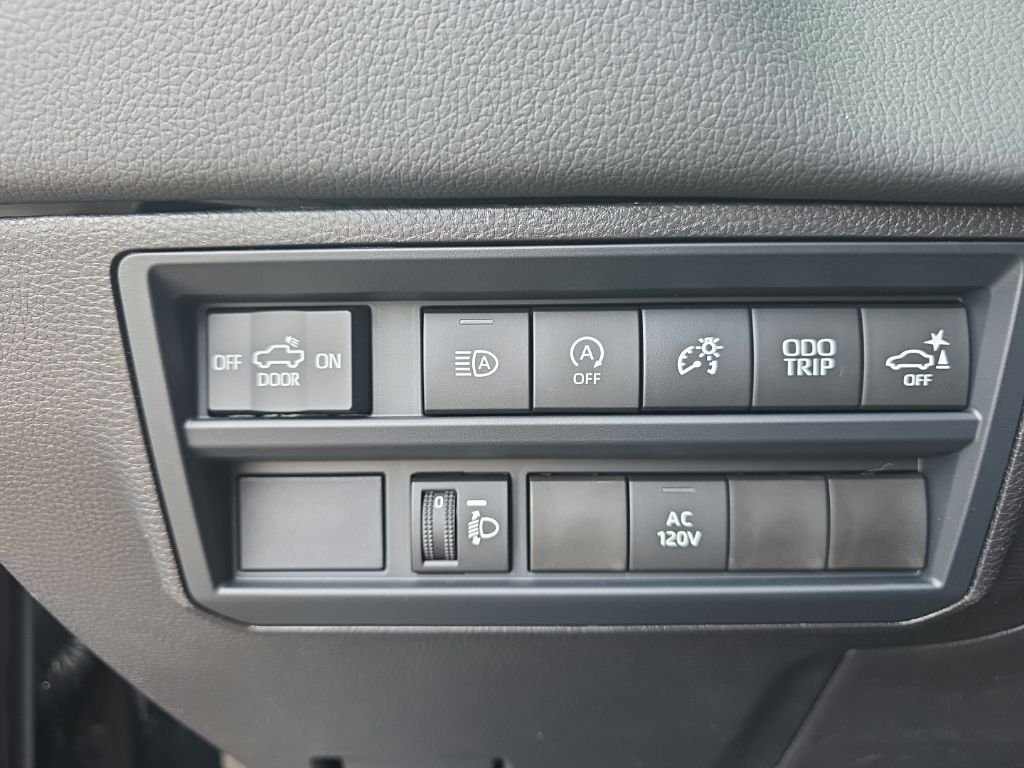 2026 Toyota Tundra Limited - Photo 16