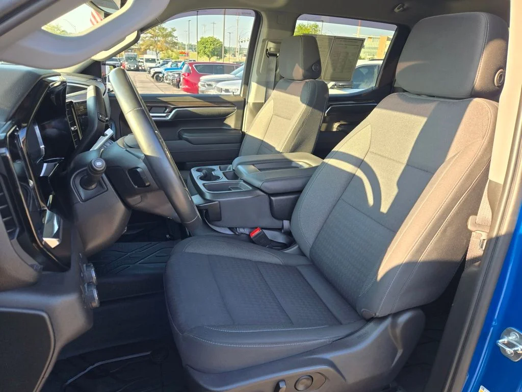 Used 2023 Blue Chevrolet LT image 15