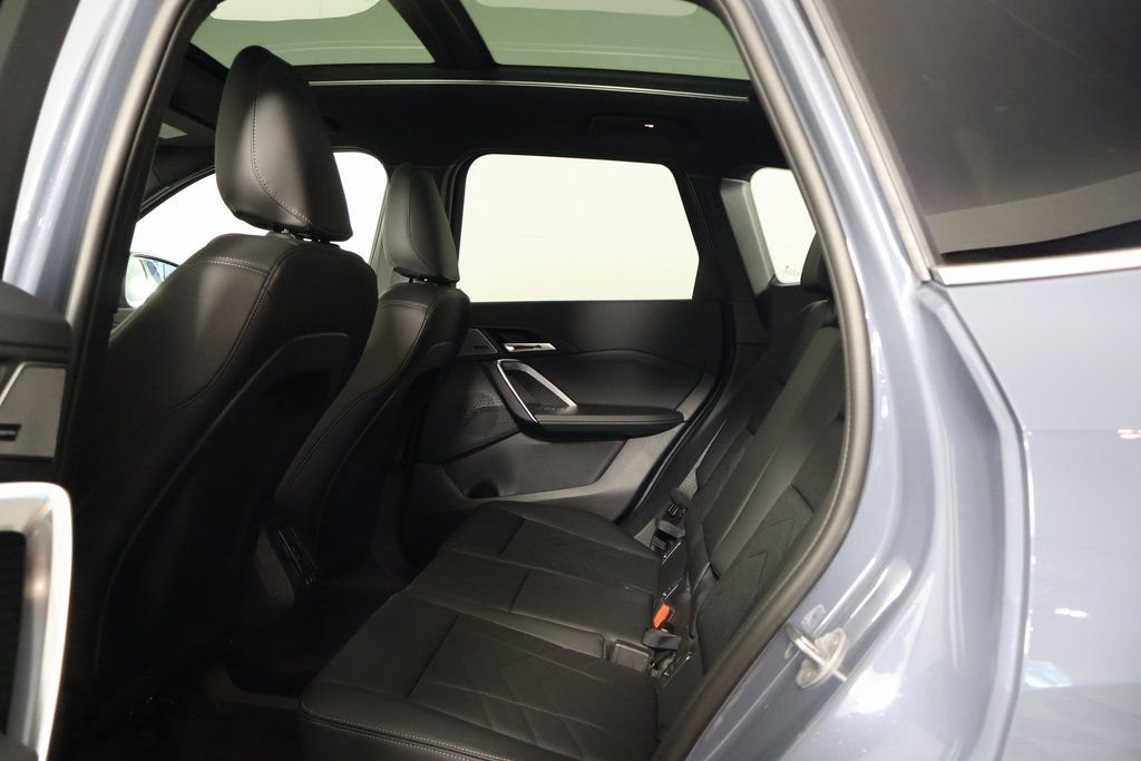 New 2026 Storm Bay Metallic BMW xDrive28i image 6