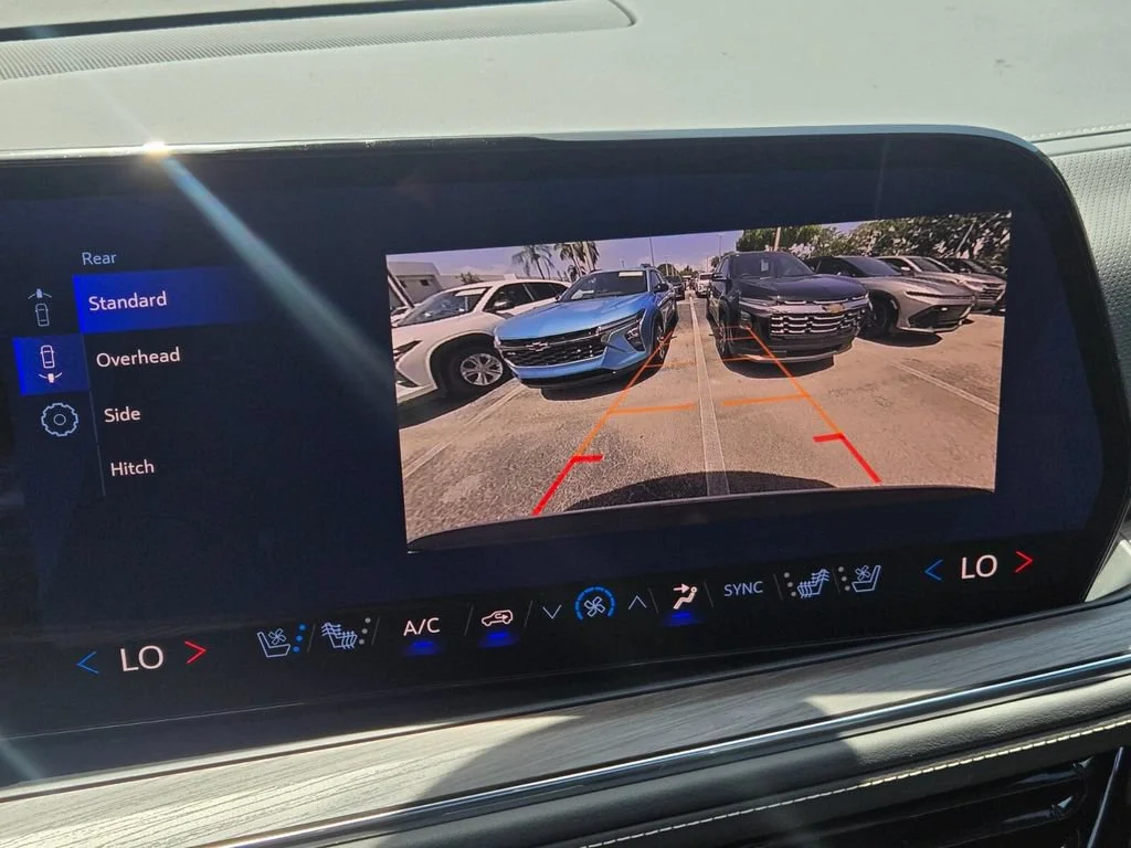 2026 Chevrolet Suburban Premier - Photo 14