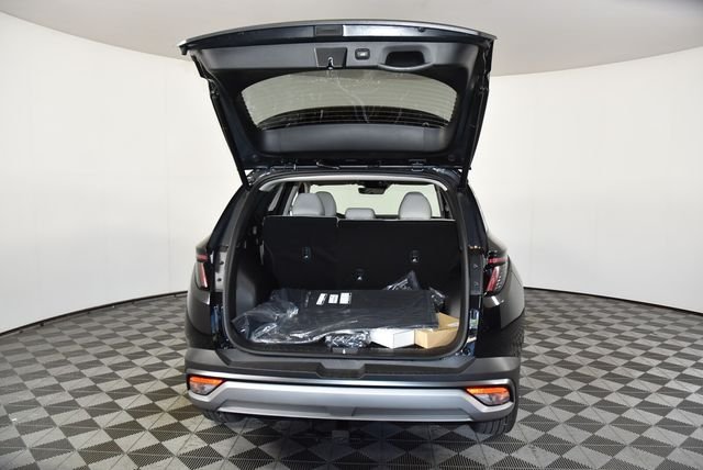 New 2026 Black Hyundai SEL Premium AWD image 23