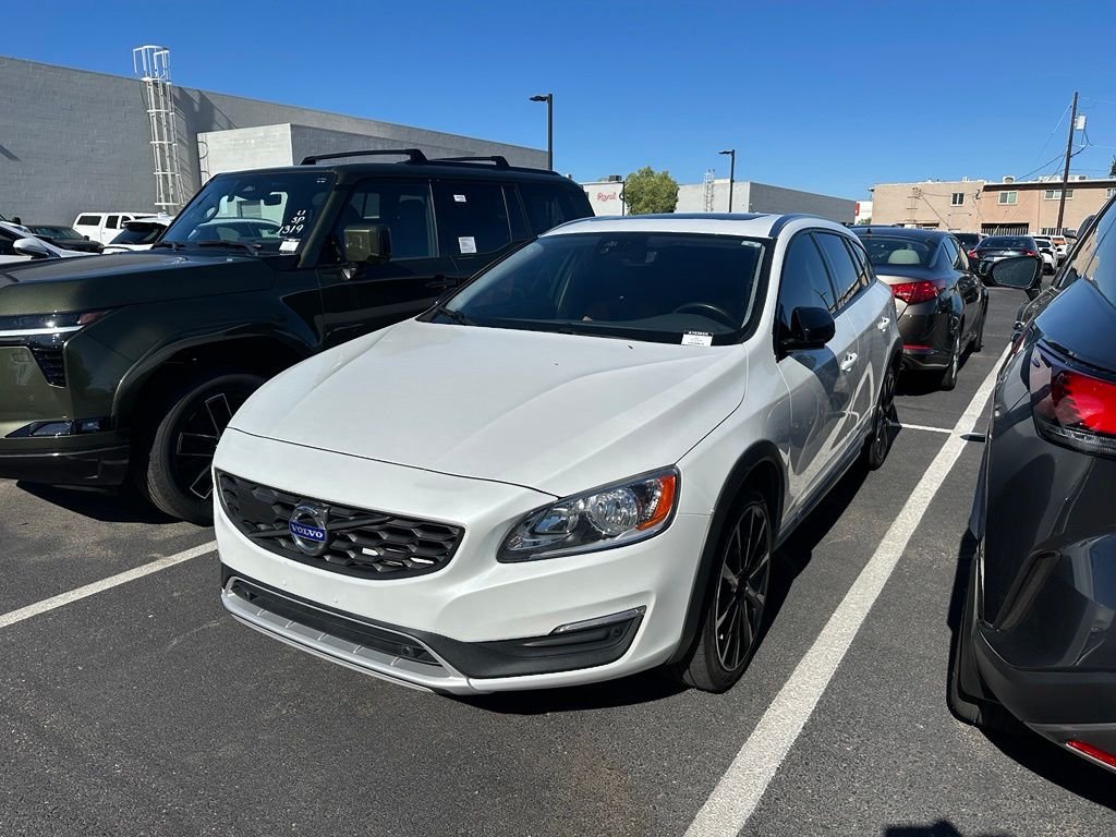 Used 2017 White Volvo T5 image 7