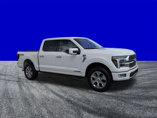 New 2026 Star White Metallic Tri-Coat Ford Platinum® image 2