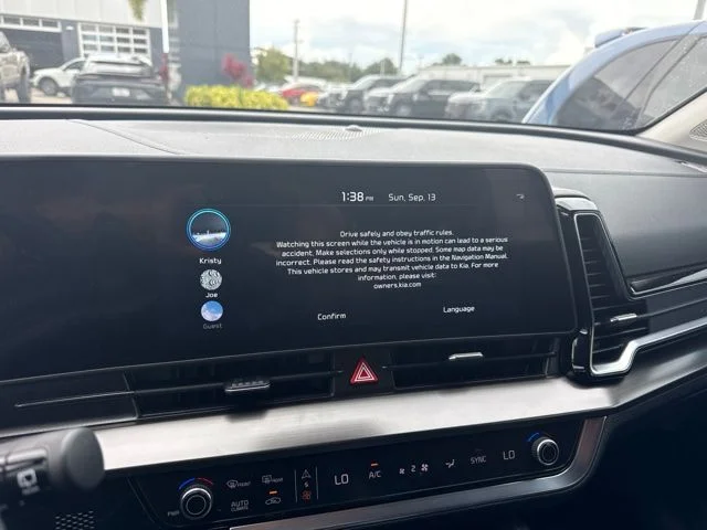 Used 2025 Black Kia EX image 4