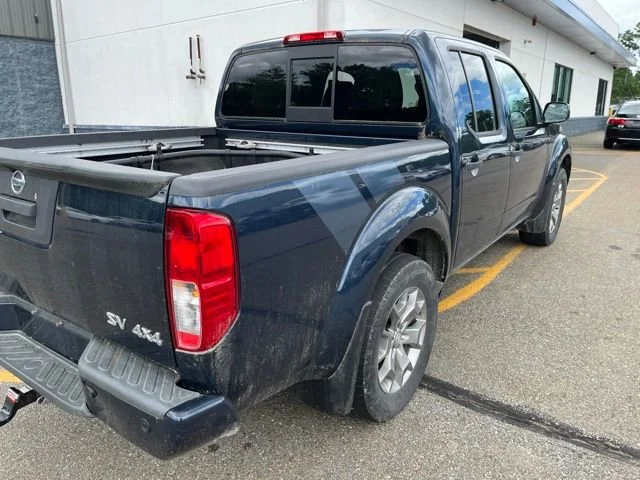 Used 2020 Arctic Blue Metallic Nissan SV image 3