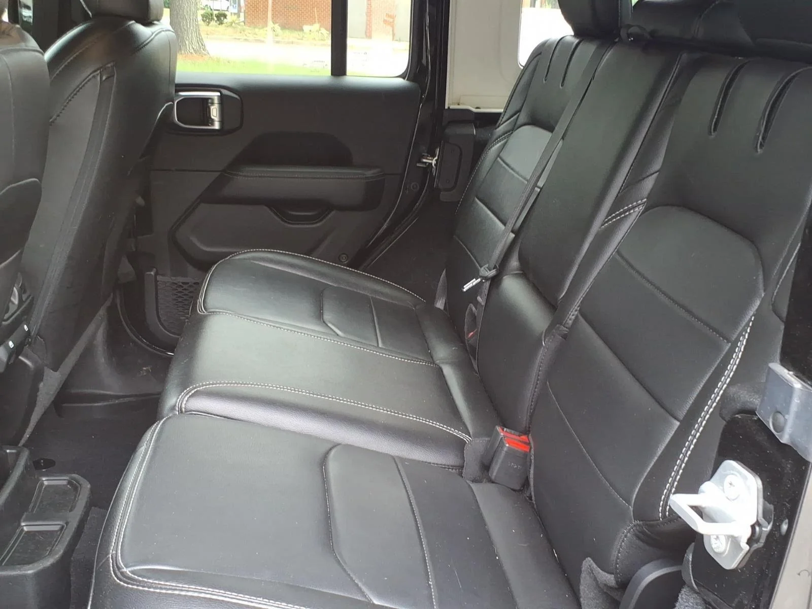 Used 2023 Black Clearcoat Jeep Sahara image 23