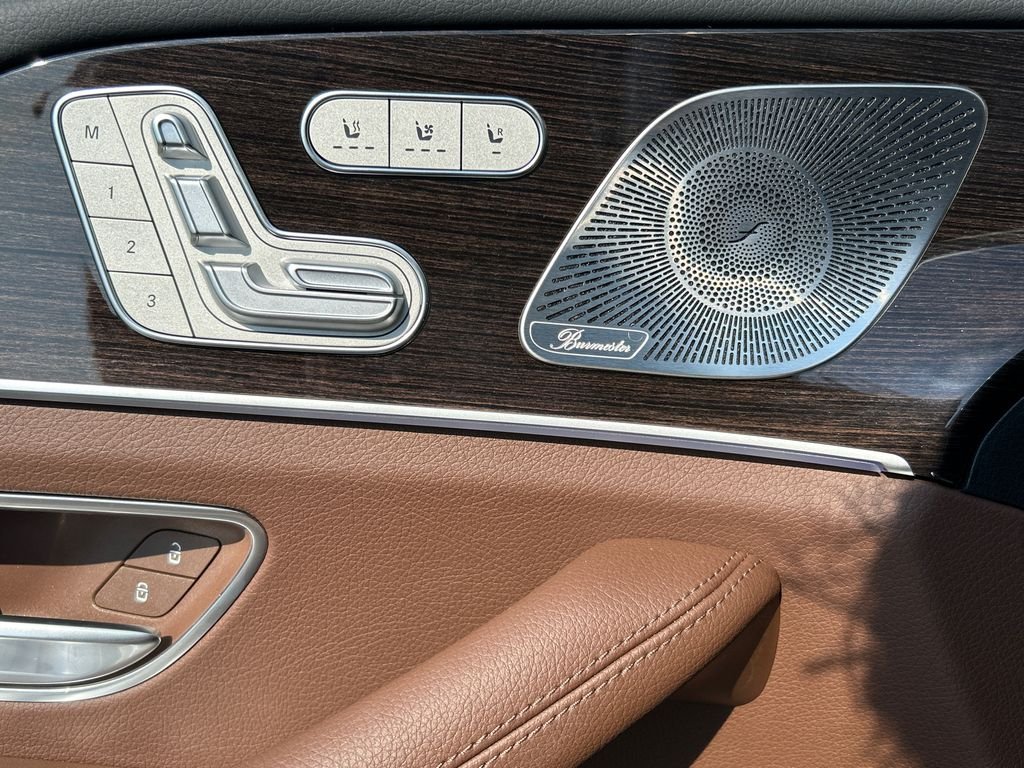 New 2026 Polar White Mercedes-Benz GLS 450 image 11