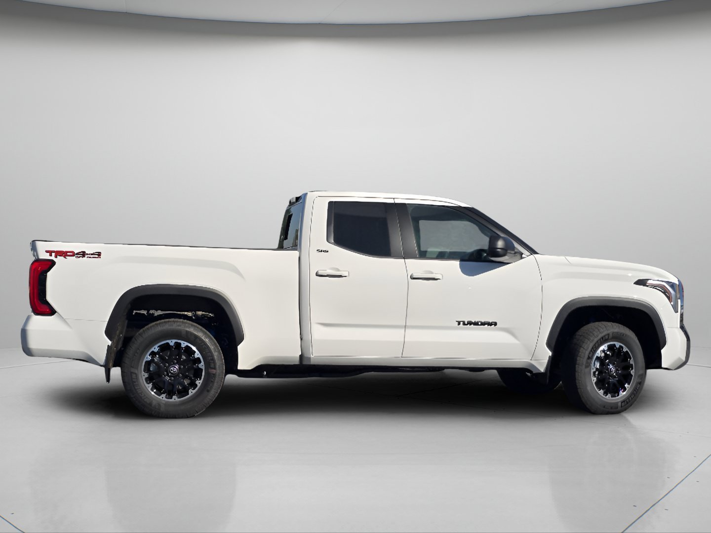 New 2026 Ice Cap Toyota SR5 image 25