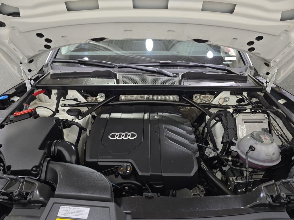 Used 2023 White Audi 40 Prestige image 34
