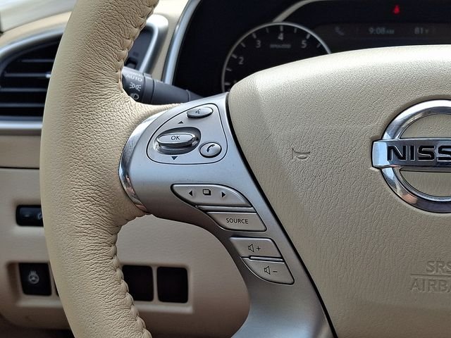 Used 2016 Red Nissan Platinum image 22