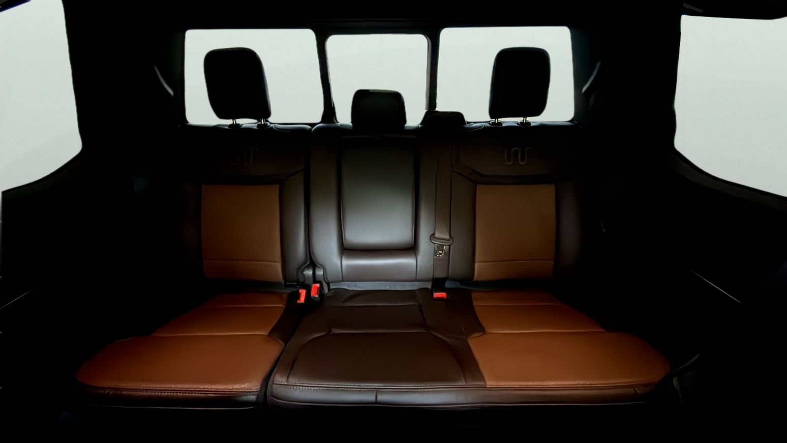 Used 2024 Red Ford King Ranch image 25