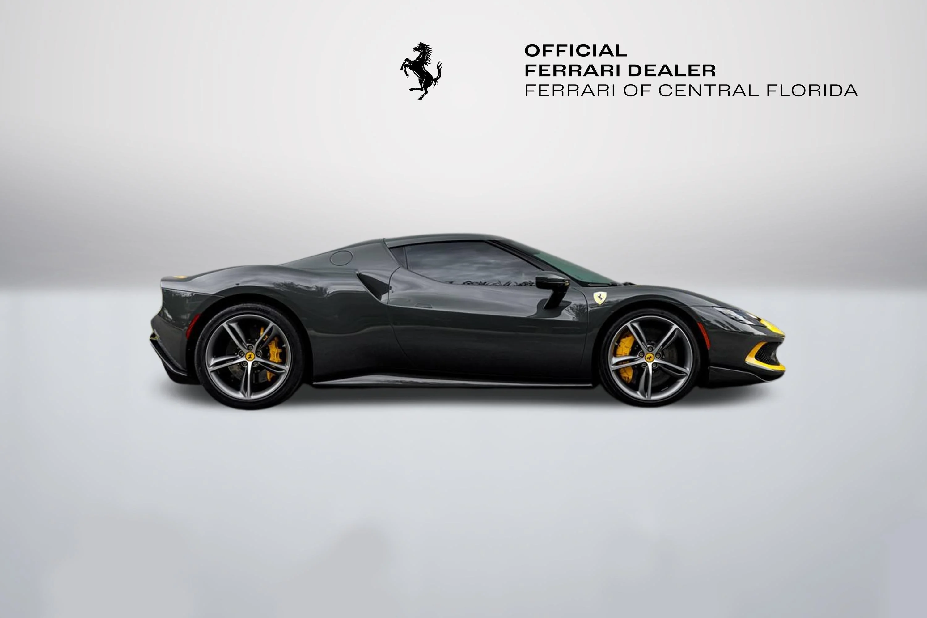 Used 2022 Grigio Scuro Ferrari  image 6