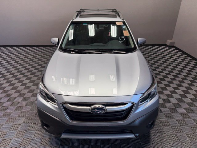 Certified Used 2022 Ice Silver Metallic Subaru Limited image 5