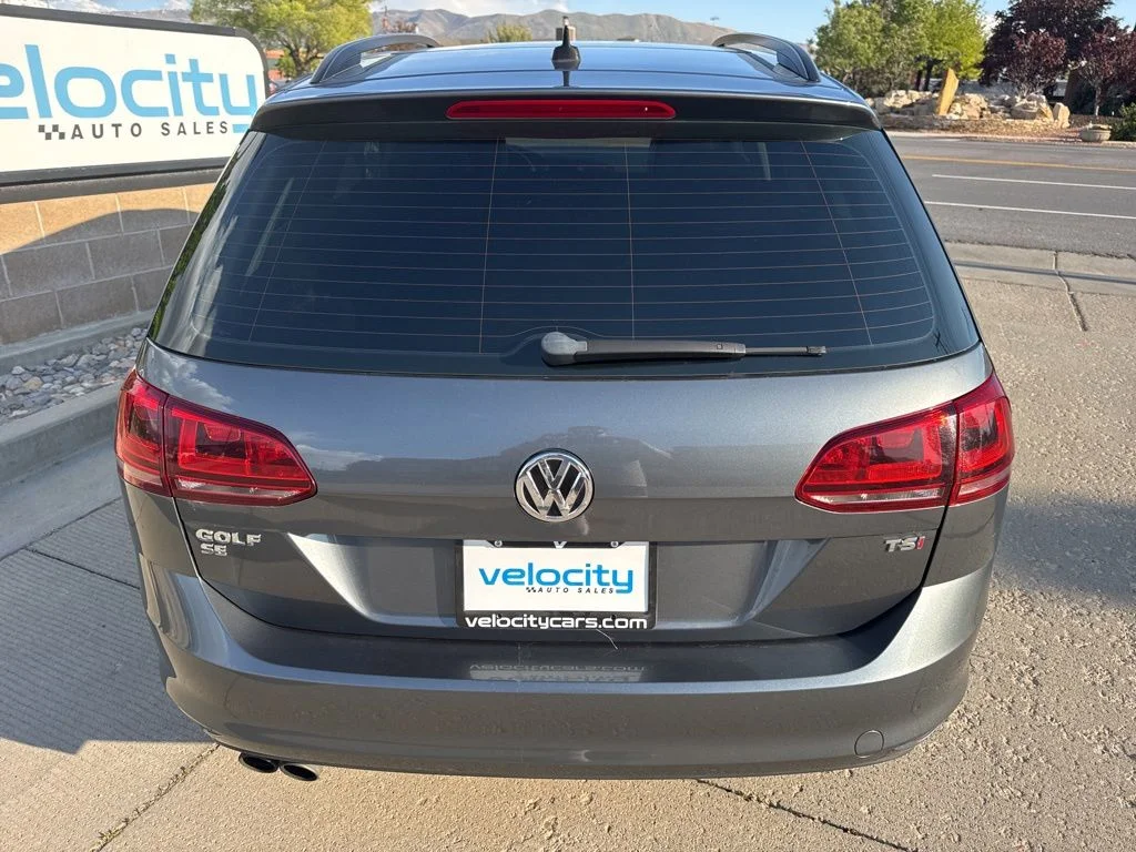 Used 2016 Gray Volkswagen SE image 6