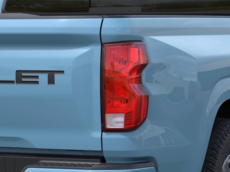 New 2026 Snowdrift Metallic Chevrolet LT image 11