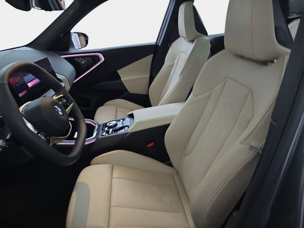 Used 2025 Skyscraper Gray Metallic BMW 30 xDrive image 18