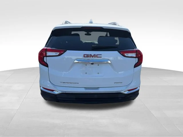 Used 2024 Summit White GMC SLT image 4