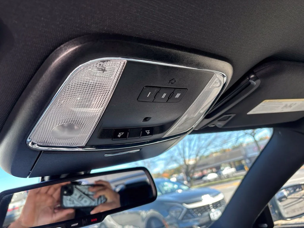 Used 2017 Gray Dodge R/T image 17