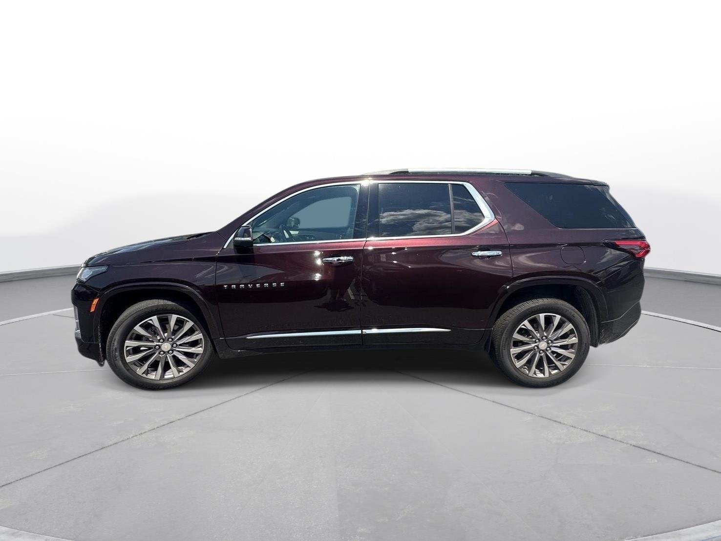 Used 2022 Black Cherry Metallic Chevrolet Premier image 9