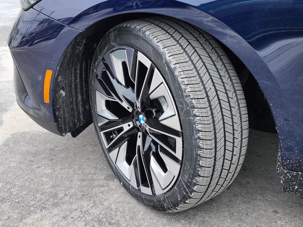 Used 2026 Blue BMW 530i xDrive image 32