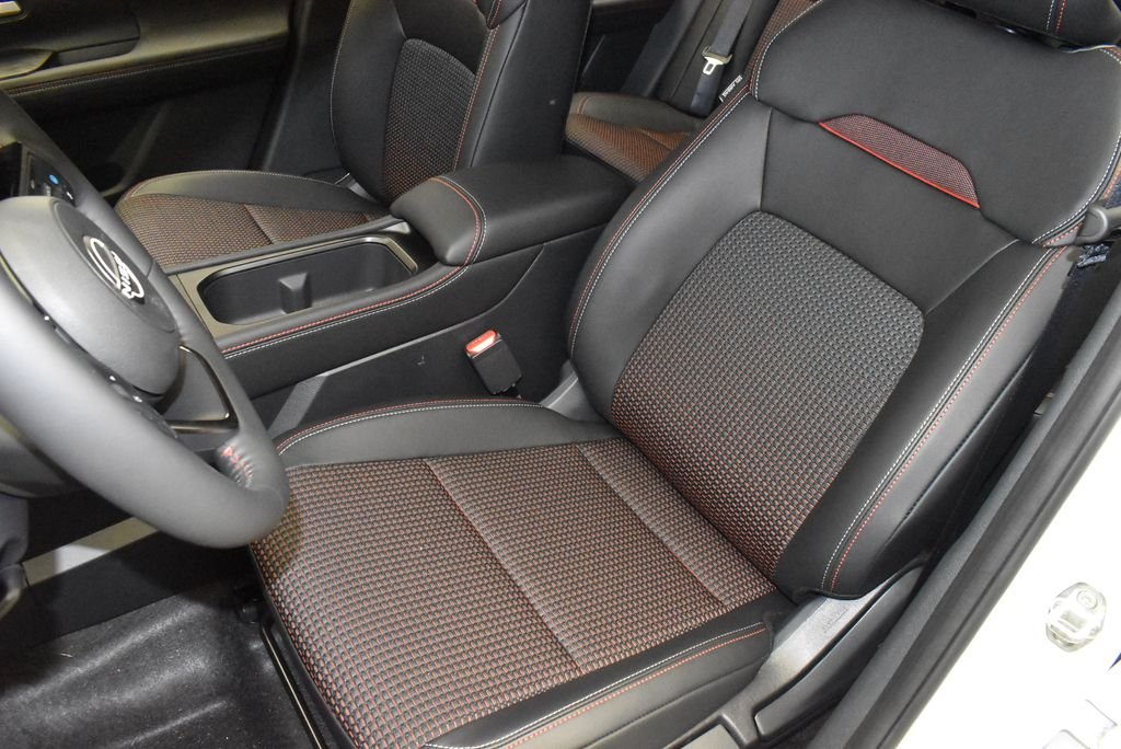 Certified Used 2025 White Nissan SR image 14