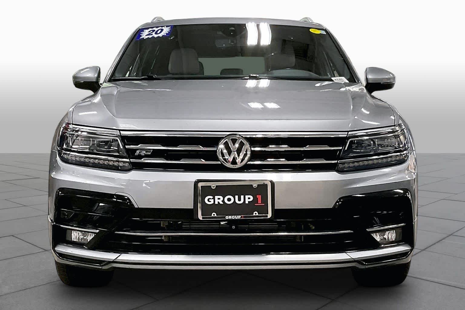 Used 2020 Pyrite Silver Metallic Volkswagen SEL Premium R-Line image 4
