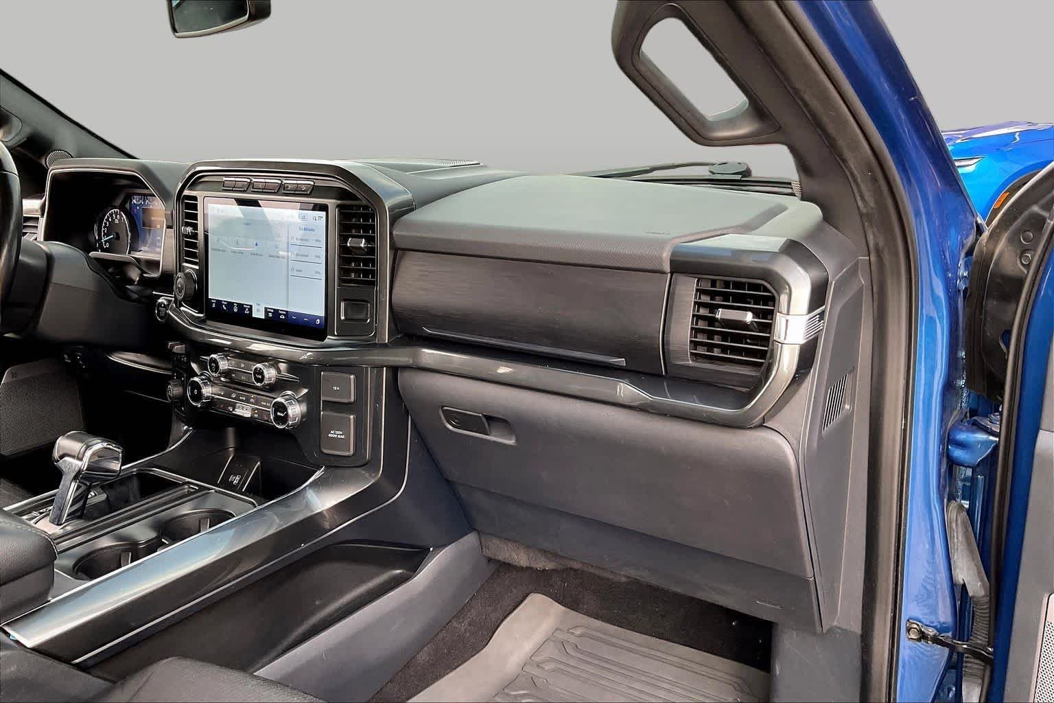 Used 2022 Atlas Blue Metallic Ford XLT image 17