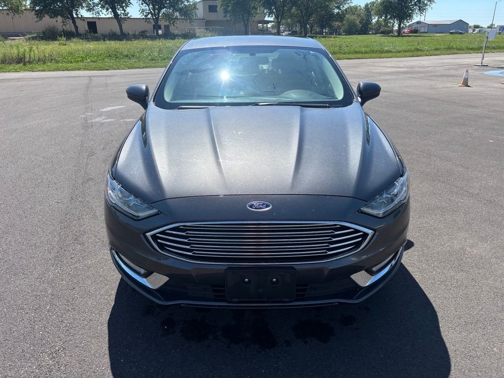 Used 2018 Magnetic Ford S image 2