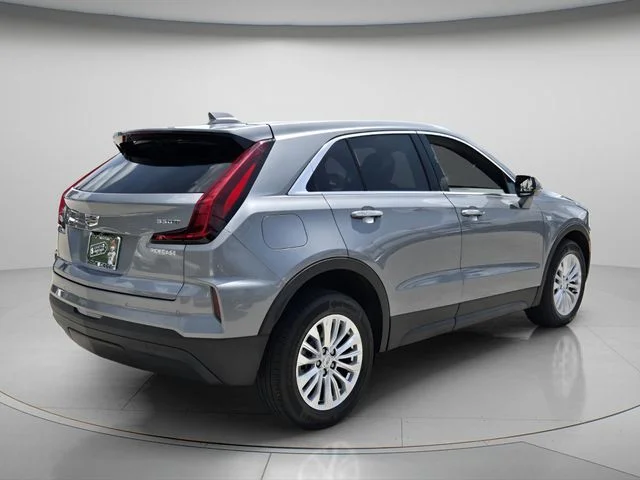 Used 2024 Silver Cadillac Luxury image 7