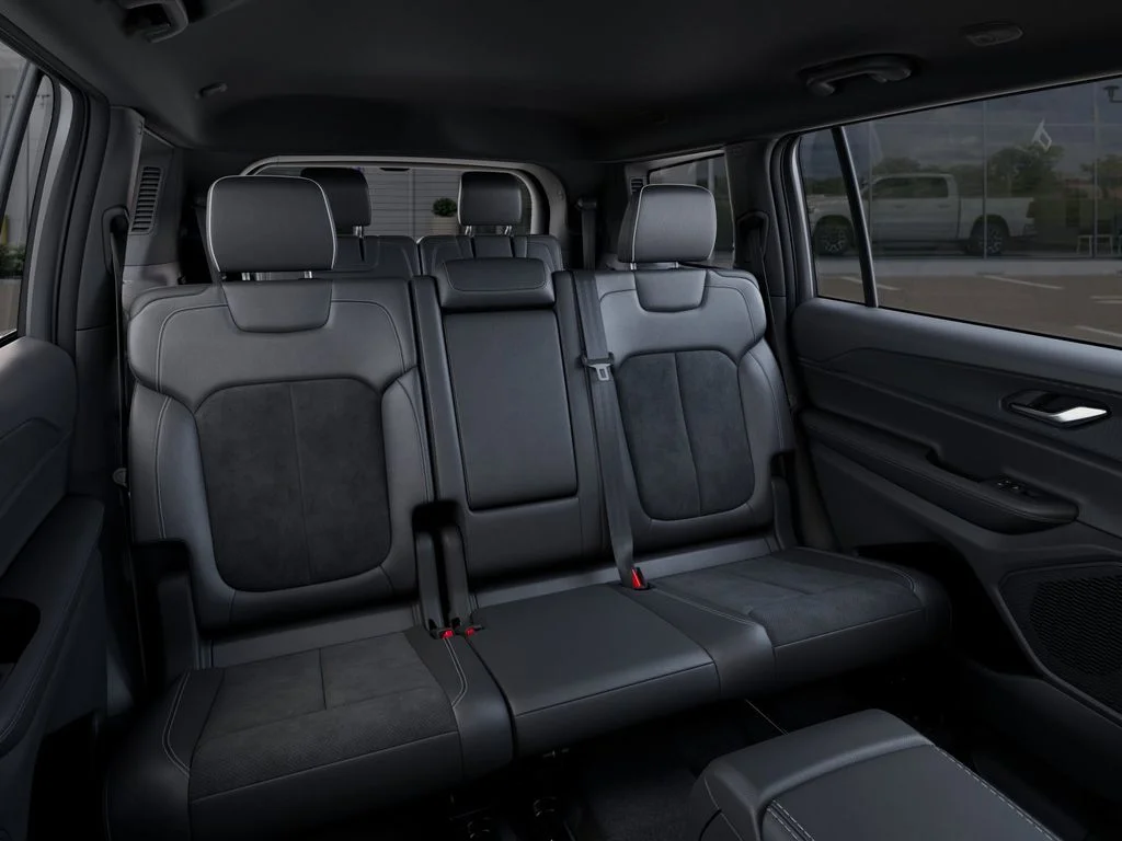 2025 Jeep Grand Cherokee L Altitude - Photo 15