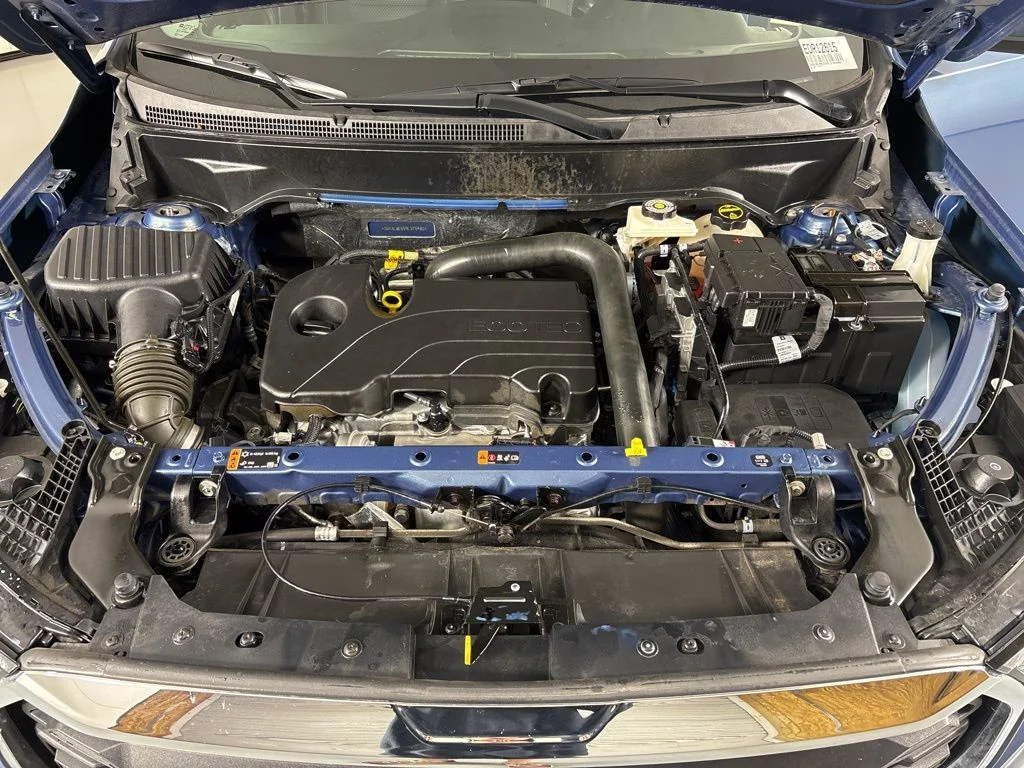 Used 2024 Blue GMC SLE image 36