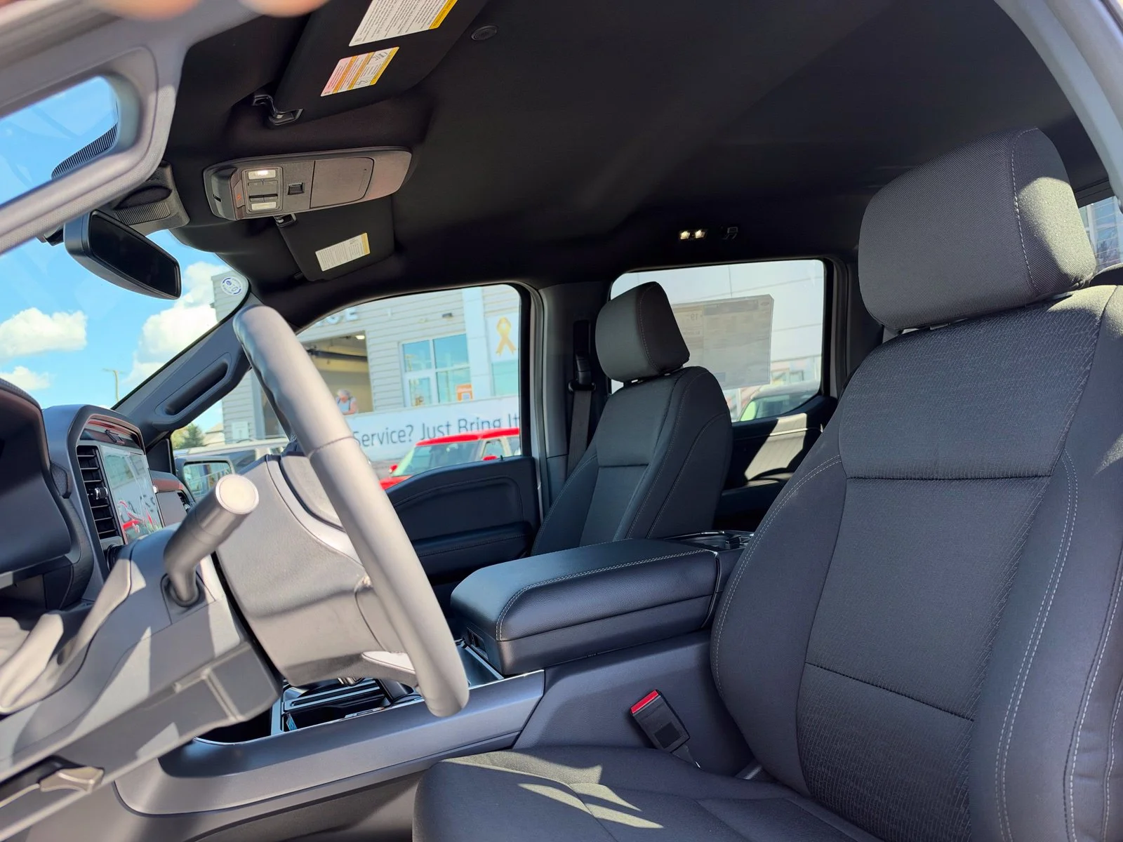 New 2026 Avalanche Ford XLT image 8