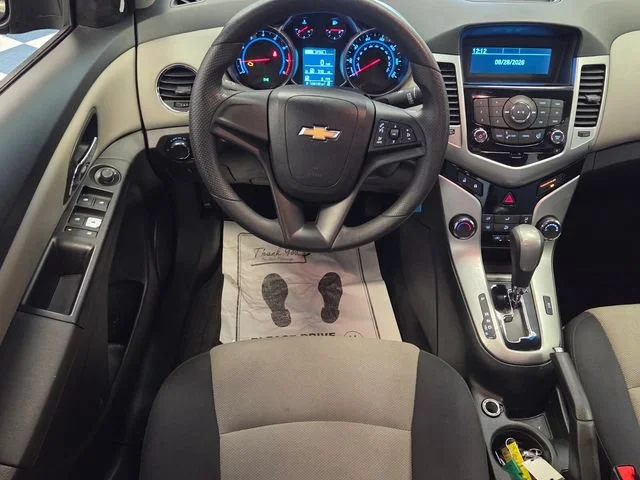Used 2014 BLUE RAY METALLIC Chevrolet LS image 7