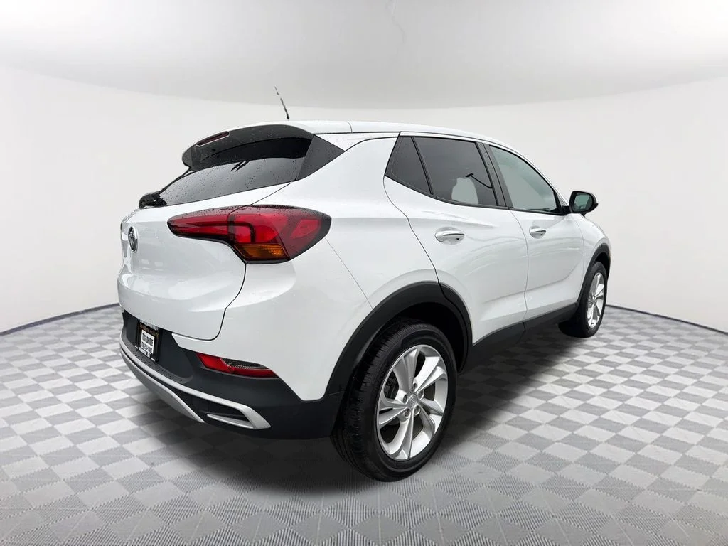 Used 2023 White Buick Preferred image 5