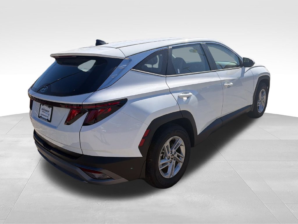 Used 2026 White Hyundai SE image 5