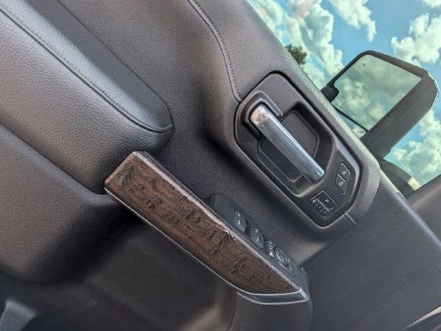 Used 2021 ONYX BLACK GMC Denali image 11