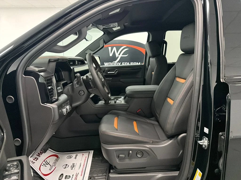 New 2026 Onyx Black GMC AT4 image 8