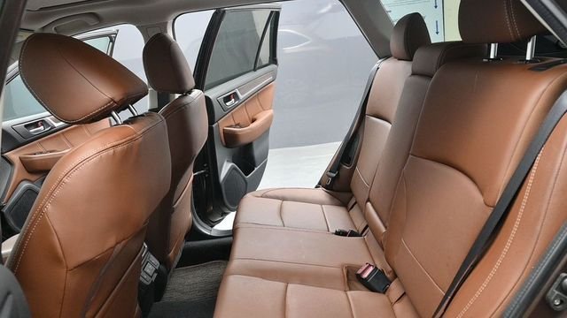 Used 2019 Brown Subaru 2.5i image 18