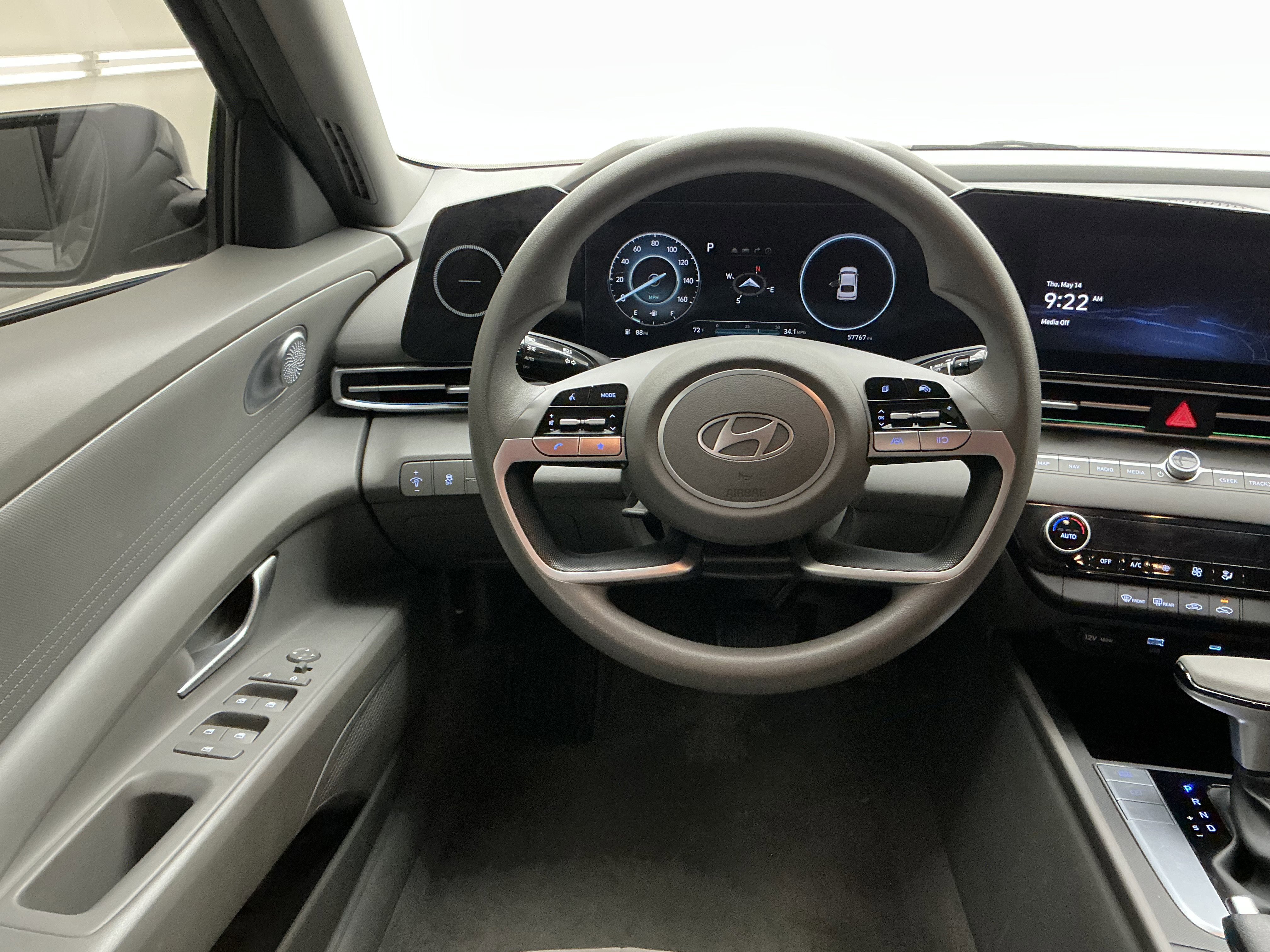 2024 Hyundai Elantra SEL - Photo 20