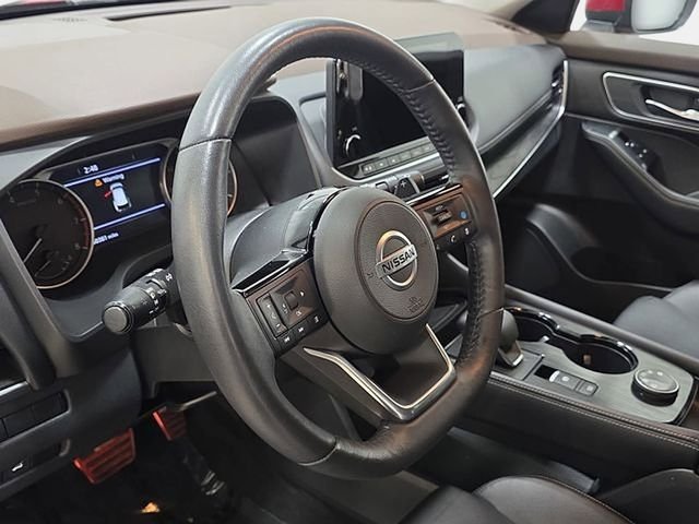 Used 2021 Red Nissan SL image 14
