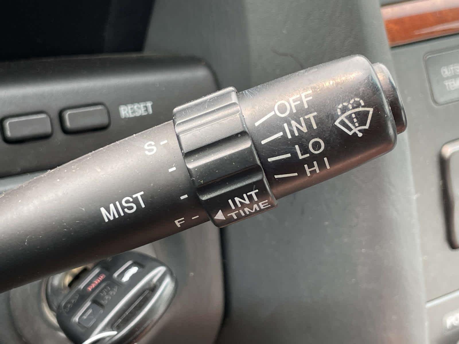 Used 1998 Silver Jade Pearl Lexus  image 30