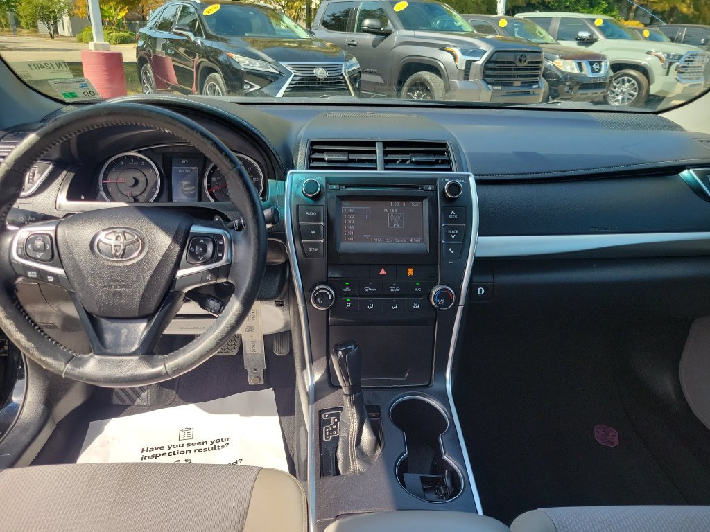 Used 2017 Black Toyota SE image 23